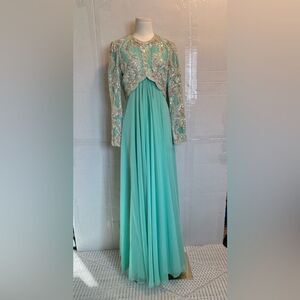 Vintage unbranded Aqua color Beaded Embellished Evening Gown dress size 12